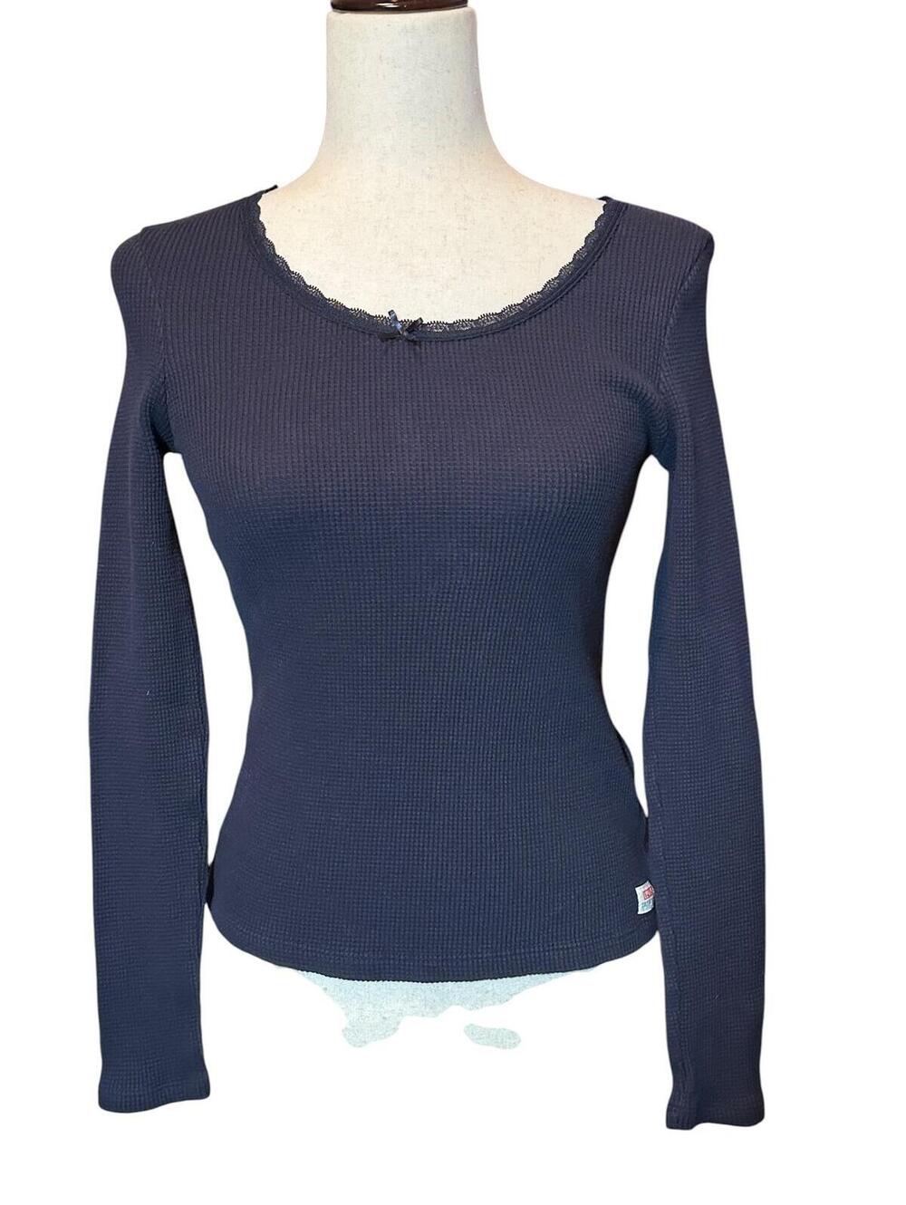 Levi's Women's Navy Blue Long Sleeve Thermal Top Size Small